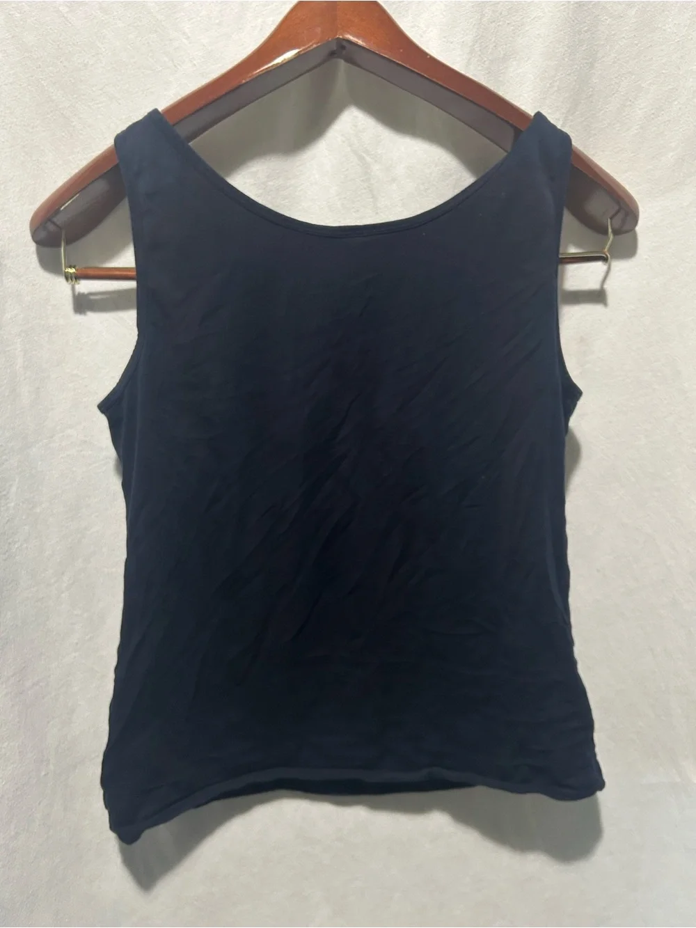 Uniqlo Black Tank Top with Built-In Bra Size XL - Picture 2 of 5